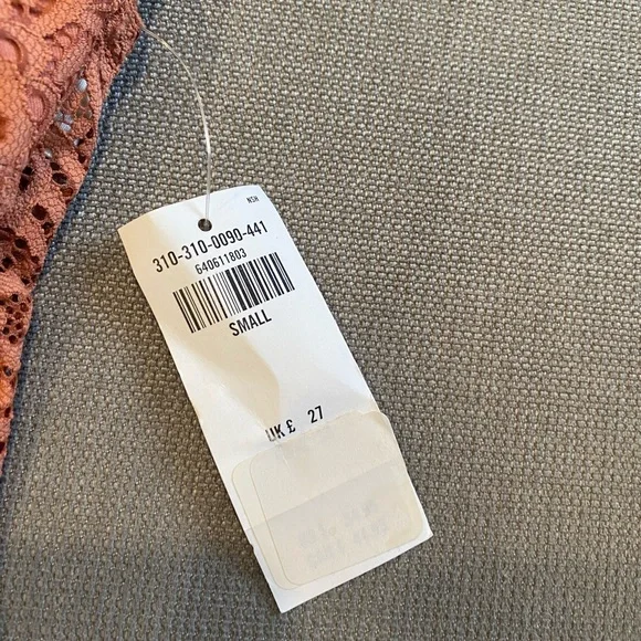 Lace Bodysuit - Picture 3 of 4